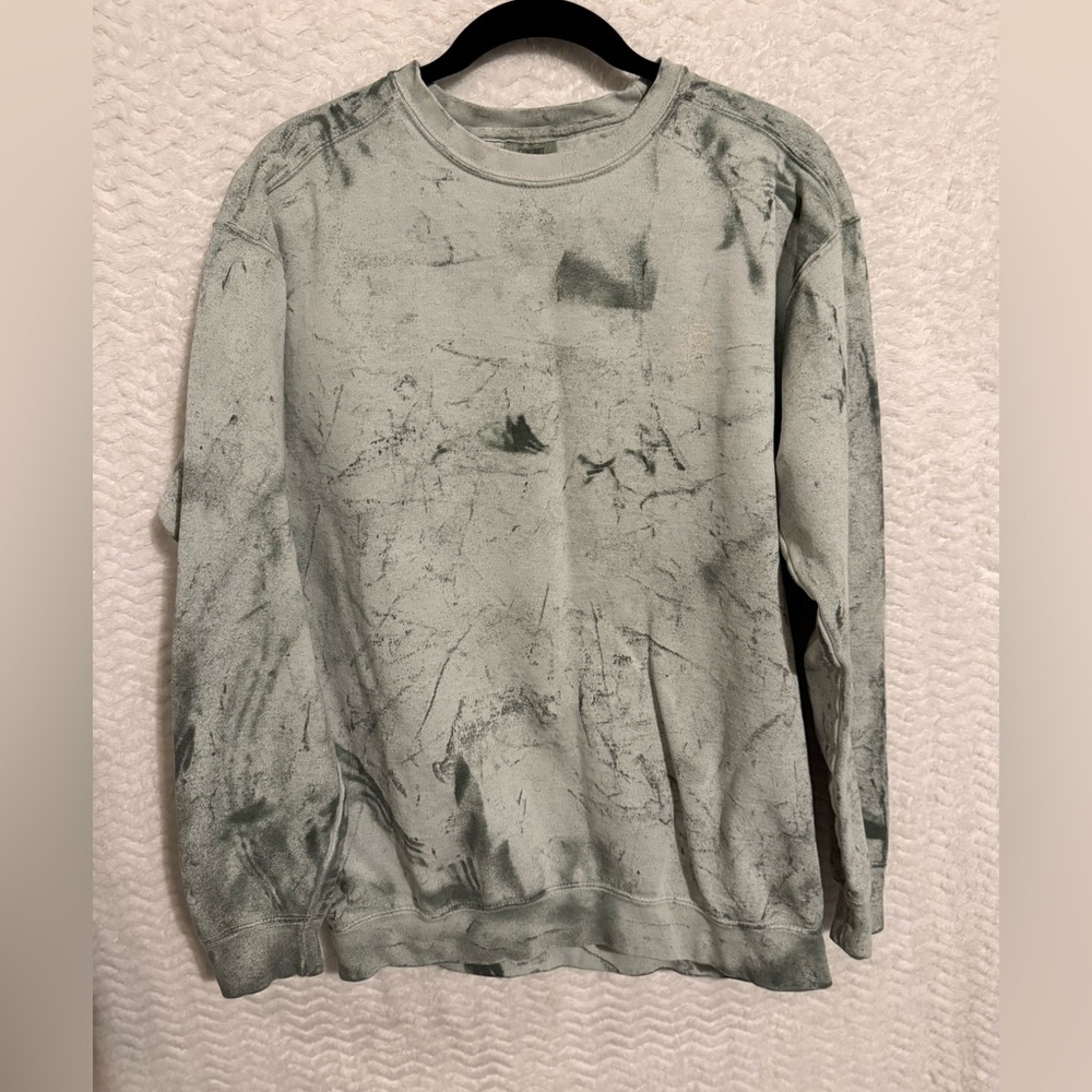 Comfort Colors Distressed Green Crewneck Sweater. Size medium. Unique one ☝️